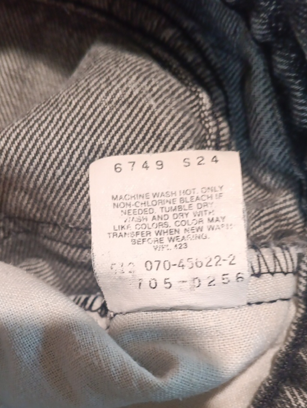 Levis Acid Wash Black - Picture 9 of 9